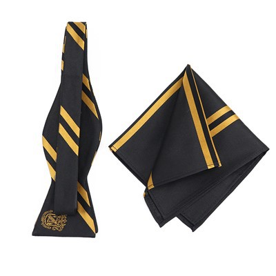 Csokornyakkendők hozzáillő négyzetekkel